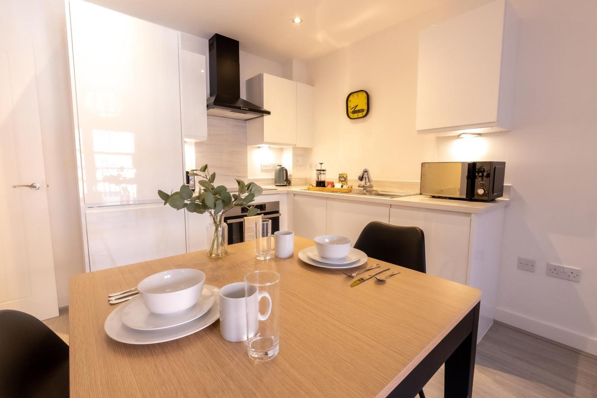 Pristine 1 And 2 Bedroom Apartments Near Business District By Belvilla Бирмингем Экстерьер фото
