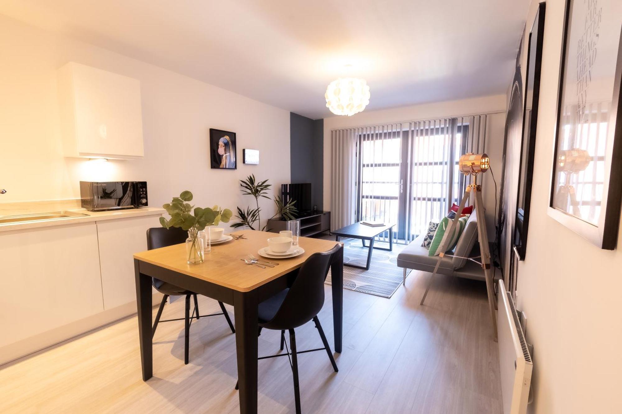Pristine 1 And 2 Bedroom Apartments Near Business District By Belvilla Бирмингем Экстерьер фото