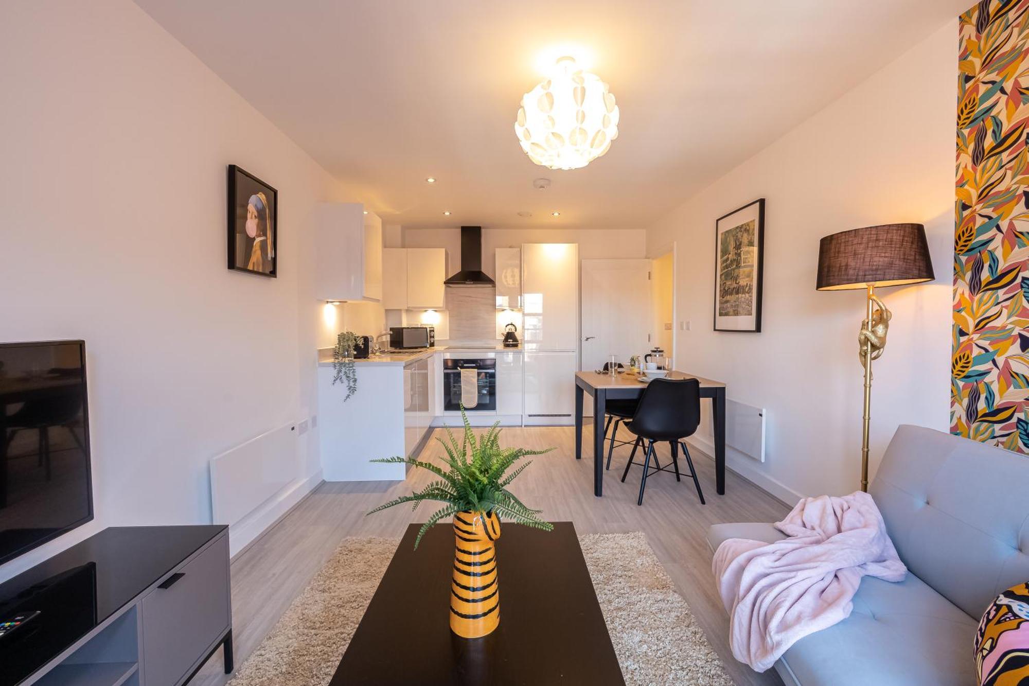 Pristine 1 And 2 Bedroom Apartments Near Business District By Belvilla Бирмингем Экстерьер фото