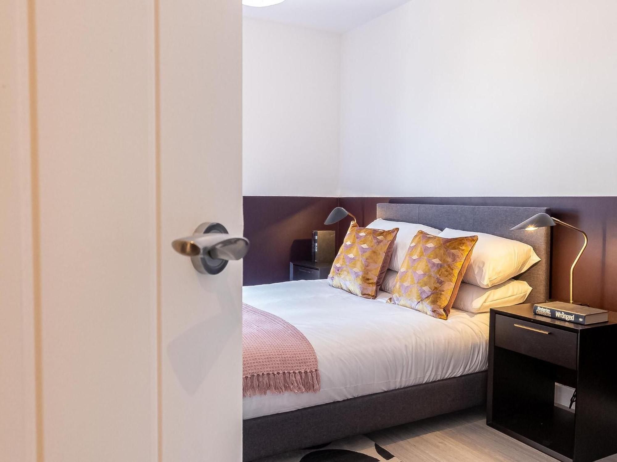Pristine 1 And 2 Bedroom Apartments Near Business District By Belvilla Бирмингем Экстерьер фото
