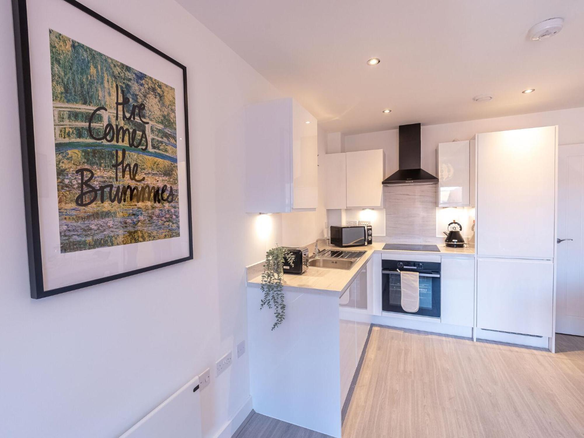 Pristine 1 And 2 Bedroom Apartments Near Business District By Belvilla Бирмингем Экстерьер фото